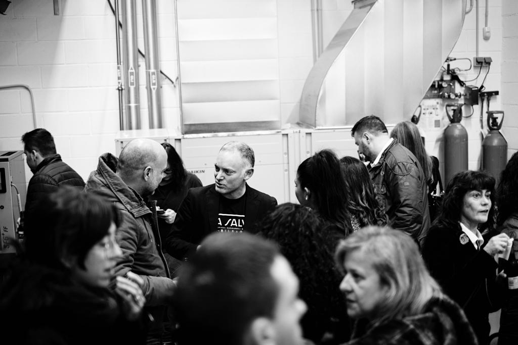 Presentación Cerveza Negra - LA SALVE Presentación Cerveza Negra - LA SALVE