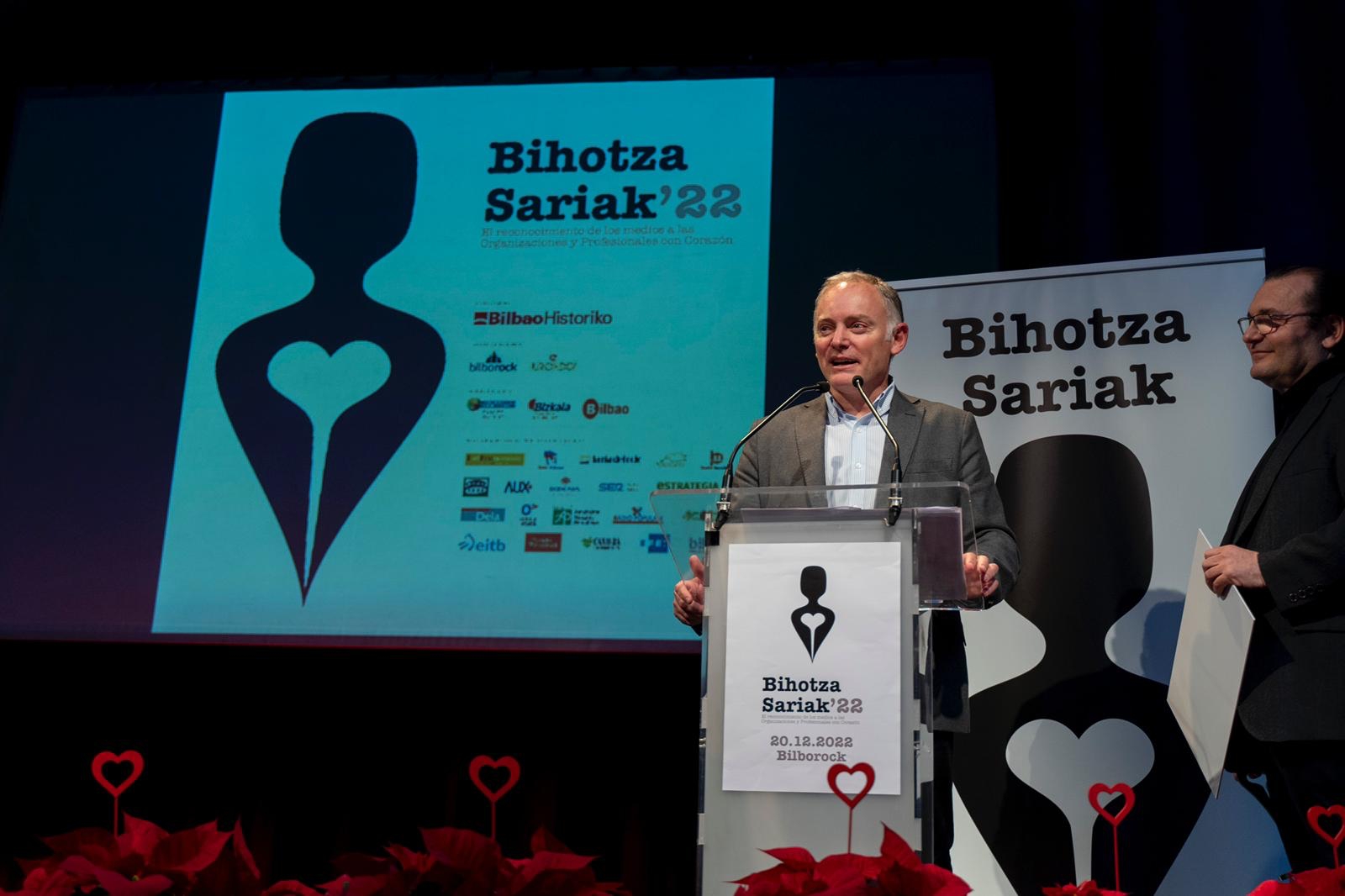 LA SALVE RECIBE EL PREMIO BIHOTZA SARIAK´22 POR SU COMPROMISO CON LA SOCIEDAD