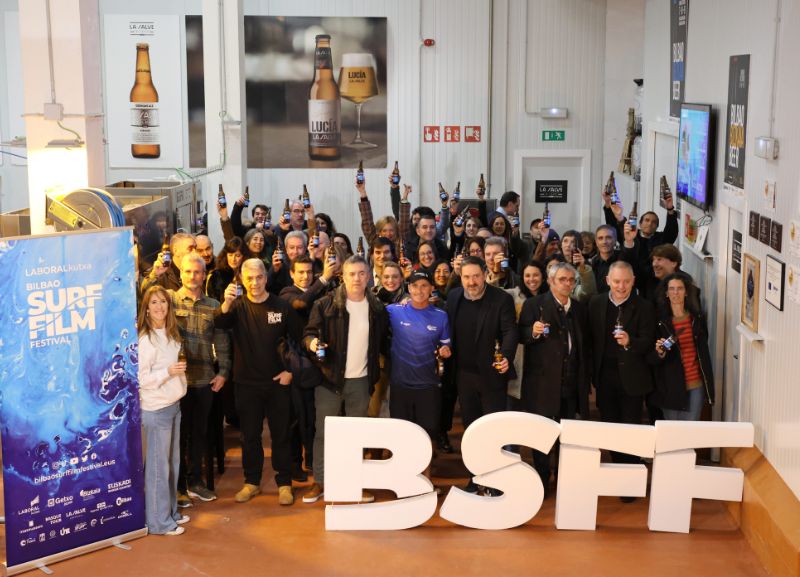 LA SALVE HA PRESENTADO UN AVANCE DEL BILBAO SURF FILM FESTIVAL 2023 Y EL CONCURSO DE FOTOGRAFÍA LA SALVE BSFF ARGAZKI LEHIAKETA